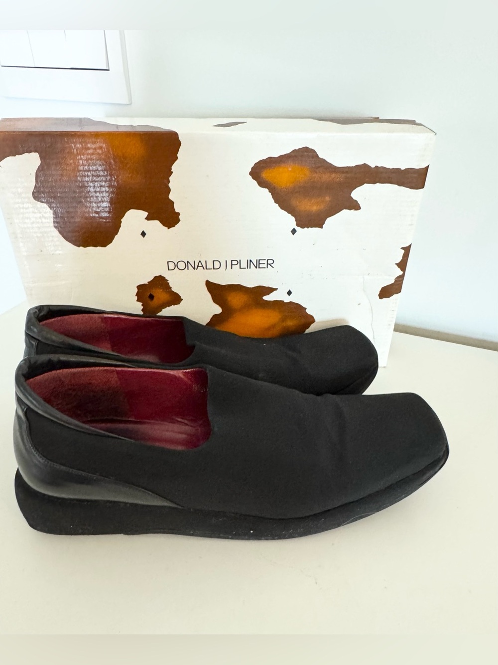 Donald J Pliner Black Slip-On Loafers with Red Interior